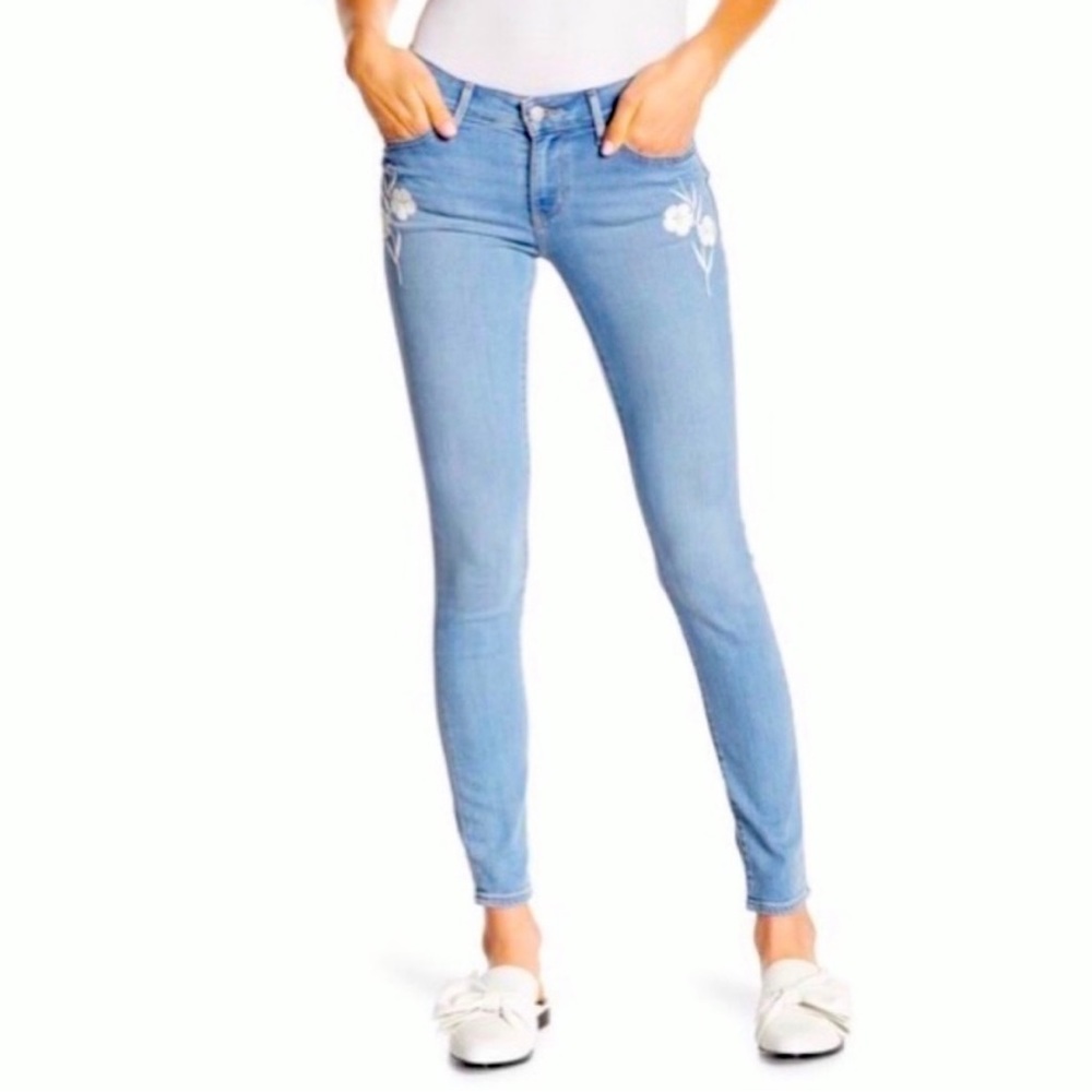 Levi’s 711 Skinny Jeans